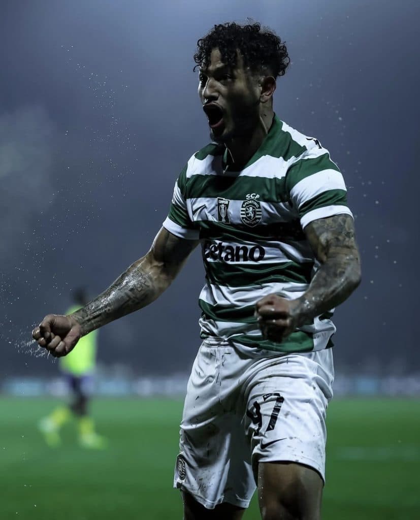 Bis de Luís Suarez da vitória ao leões