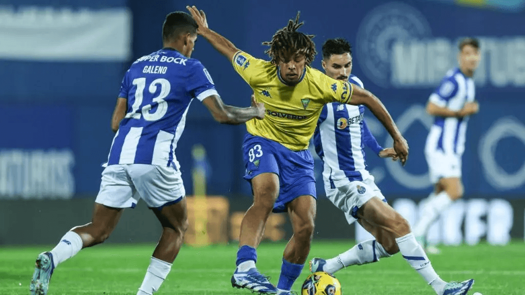 Dragões voltam a perder com o Estoril