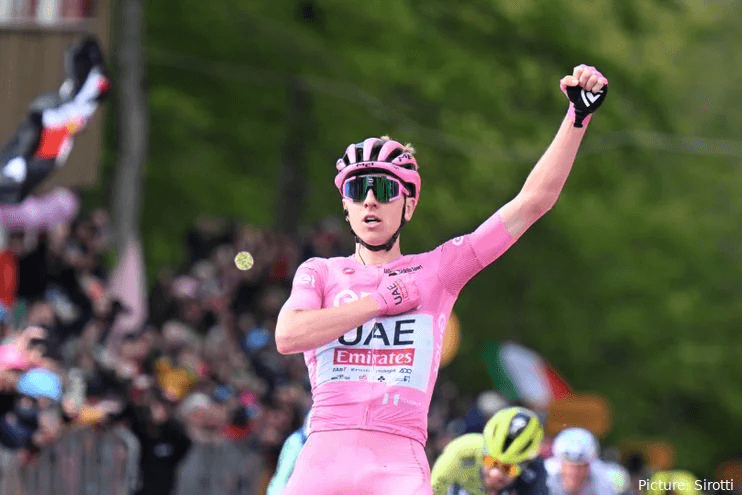 Pgacar venceu a etapa 15 do Giro