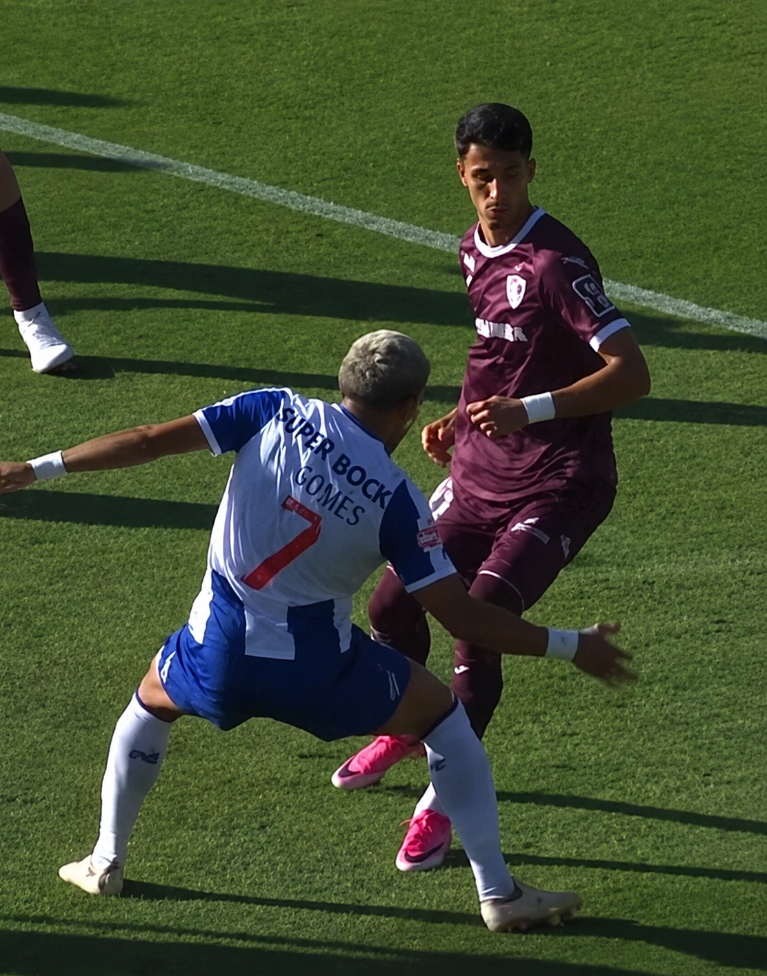FC Porto vence em Viseu e regressa à liderança